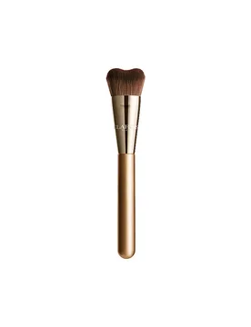 Brocha para base de maquillaje inspirada en Gua Sha - Clarins - FashionsVida