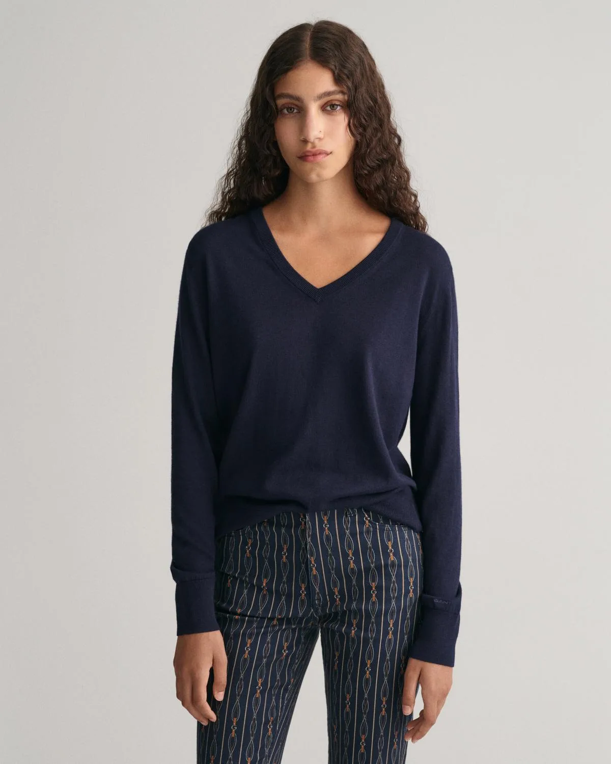 FINE KNIT V-NECK female - L - FashionsVida