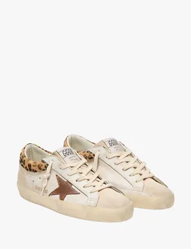 Basket Super Star à détail imprimé en cuir - Golden Goose - FashionsVida
