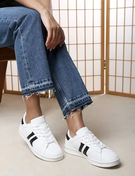 Women's Yamileth Stripe Panel Detailed Trainer in White Size: 5 - White - Size: 5 - Where's That From - FashionsVida
