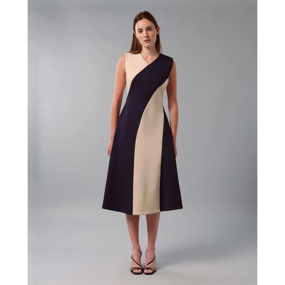 Vestido en corte evasé bloques de color - Calvin Klein - FashionsVida
