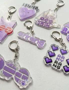 Piezas Llavero de acrílico con tema púrpura B-T-S, Charm de amistad K-Pop, ARIRANG, SWIM, Mercancía de gira, Esencial para concierto de Bangtan, Im - Shein - FashionsVida