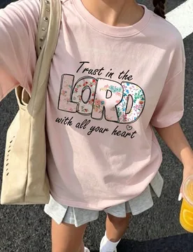 Camiseta holgada y extragrande para niñas con estampado floral cristiano de fe y letras del Señor, top casual de verano con hombros caídos y manga - Shein - FashionsVida