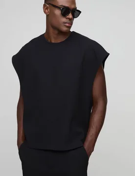 Herren Oversized Boxy Plissee Ärmellos Tanktop Top Black Größe Small - boohooMAN - FashionsVida