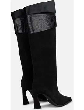 Botas básicas de mujer en piel con detalles animal print - Alma en Pena - FashionsVida