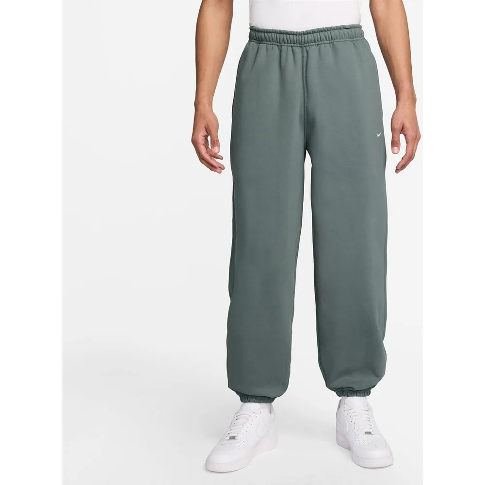 Pantalón de hombre Solo Swoosh - Nike - FashionsVida