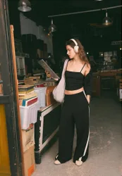 Wide-Leg-Jogginghose mit seitlichem Streifen und weichem Griff Schwarz L