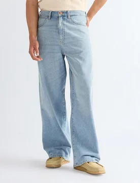 Vaquero de hombre Baggy de corte relaxed en azul - Wrangler - FashionsVida