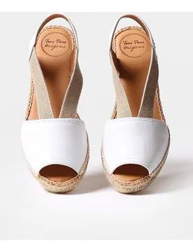Alpargatas planas de mujer de piel con elásticos - Toni Pons - FashionsVida