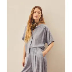 Blusa de mujer de rayas