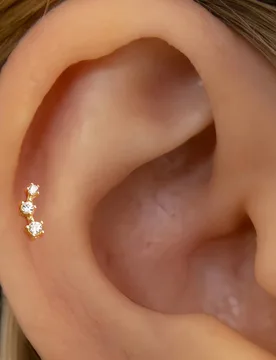 Pieza Mini Labret de Plata de Ley 925 con 3 Circonitas y Rosca Interna Pendiente de Cartílago Pendiente de Cartílago Dorado Pendiente Labret de Espa - Shein - FashionsVida