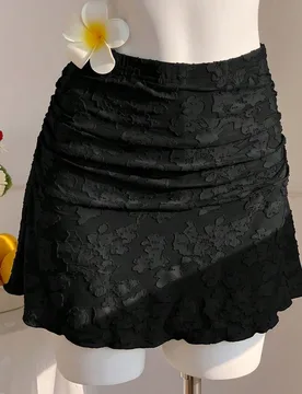 Minifalda negra fruncida de línea A para otoño, vacaciones, días festivos, romántica y elegante S - Shein - FashionsVida