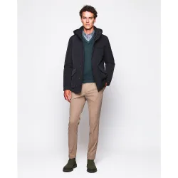 Pantalón chino de hombre custom fit estructura