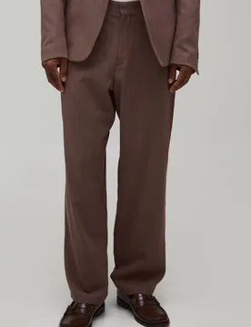 Herren Hose In Leinen-Optik Mit Entspannter Passform Und Schneiderei Chocolate Größe 32 - boohooMAN - FashionsVida