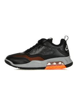 Scarpa Bassa Uomo Max 200 Black/reflect Silver/lt Smoke Grey - Jordan - FashionsVida