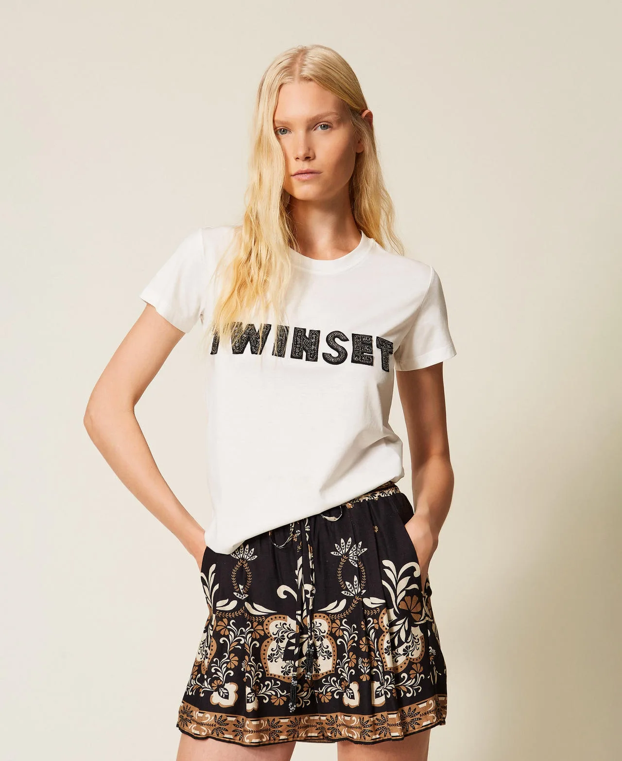 T-shirt avec patch siglé brodé - TWINSET - FashionsVida