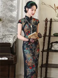 A new long and light cheongsam dress with traditional Chinese style