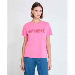 Camiseta de mujer con mensaje frontal de strass