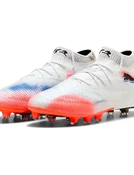 Chaussures De Football Future 8 Ultimate Ag White / Black / Glowing Red EU 40 - Puma - FashionsVida