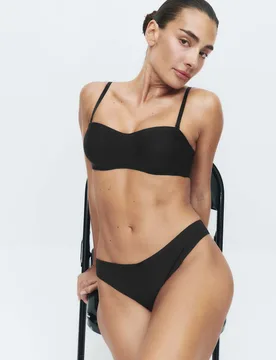 Body Invisibles™ Wired Multiway Strapless Bra A-E Black female - Body by M&S - FashionsVida