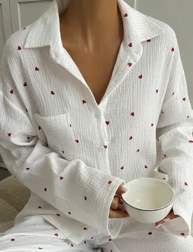 Conjunto de ropa de estar en casa para mujer de 2 piezas con cuello y estampado de corazones, rojo y blanco, casual y lindo, para otoño/invierno XS - Shein - FashionsVida