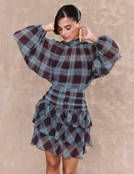 Vestido corto con cuello halter y mangas abullonadas - MIPHAI - FashionsVida
