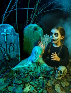 Animierter Zombie mit Leuchtaugen und Sound Halloween-Dekofigur grau-grün 120x30x19cm - Widmann - FashionsVida