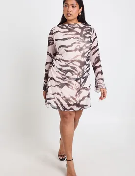 Womens Plus Zebra Ruched Mini Shift Dress - White - Size 18 Uk - Boohoo - FashionsVida