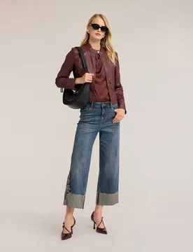 Jeans de mujer cropped con parche bordado modelo cinco bolsillos con cierre frontal de botón y cremallera - Motivi - FashionsVida