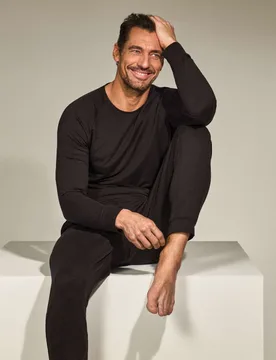 Luxury Lyocell Rich Lounge Top Black male - David Gandy Wellwear - FashionsVida