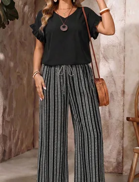 Set de 2 piezas de talla grande para mujer, con top de volantes de unicolor y pantalones casuales con estampado de rayas 0XL - Shein - FashionsVida