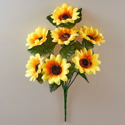 Künstlicher Sonnenblumenstrauß