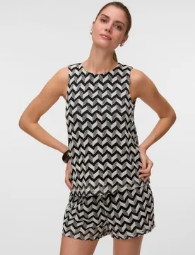 Top de manga sisa de mujer con cuello redondo - Vero Moda - FashionsVida