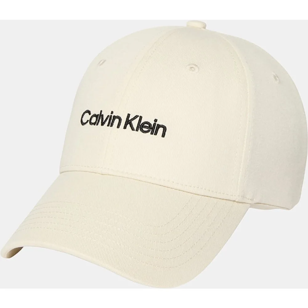 Gorra con logo bordado - Calvin Klein - FashionsVida