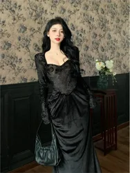 A plus-size elegant fishtail dress with plump and concealing velvet skirt