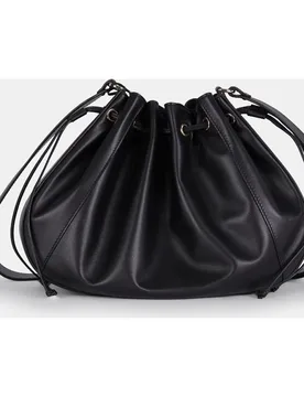 Bolso crossbody Sandra Fleckled con bandolera ancha y cierre de cordón en piel lisa - Sandra Freckled - FashionsVida