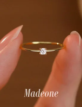 Pieza Anillo liso con incrustación de circonita, tamaño pequeño, regalo perfecto para niñas o profesoras 9 yardas - Shein - FashionsVida