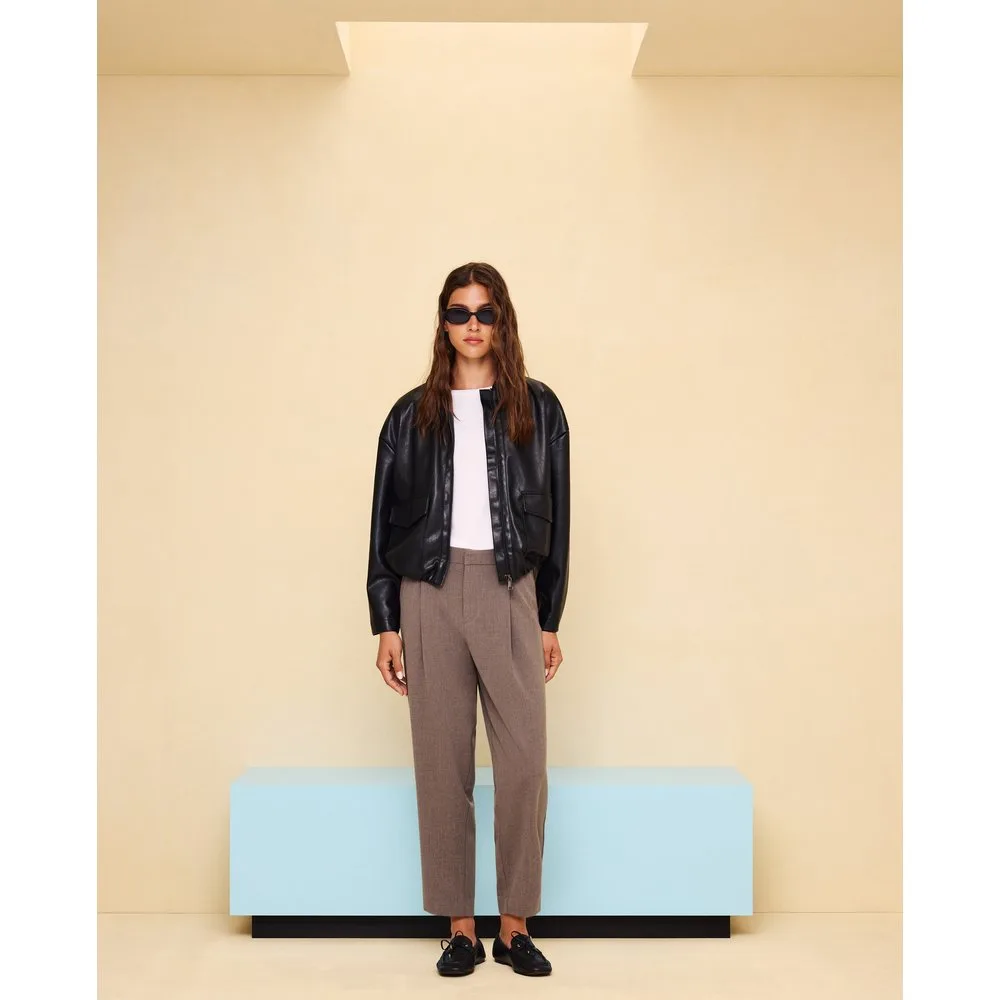 Pantalón de mujer pinzas cinturón - Easy Wear - FashionsVida