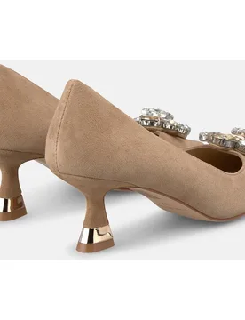 Zapatos de salón de mujer con flor de pedrería y puntera afilada - Alma en Pena - FashionsVida