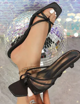 Sandalias de tacón alto para mujer, tacón cuadrado grueso, tacón en forma de copa de vino, sandalias de moda tipo slide, sandalias negras con corre - Shein - FashionsVida