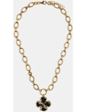 Collar corto de eslabones con trébol decorativo - Parfois - FashionsVida