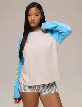 Top de manga larga de algodón con contraste de color blanco, casual de invierno, cómodo para el día, estilo fresco, top para mujer en blanco y azul - Shein - FashionsVida