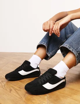 Womens 'Ulani' Low-Top Lace Up Trainer With Contrast Side Stripe - Black Faux Leather - Size Uk 5 - Where's That From - FashionsVida