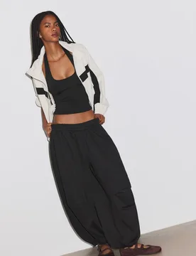 Puffärmel-Jogger mit Stoppern Schwarz M - Stradivarius - FashionsVida