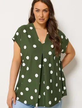 Women's Polka Dot T-Shirt in Olive Size: 34-36 - Olive - Size: 34-36 - Yours - FashionsVida