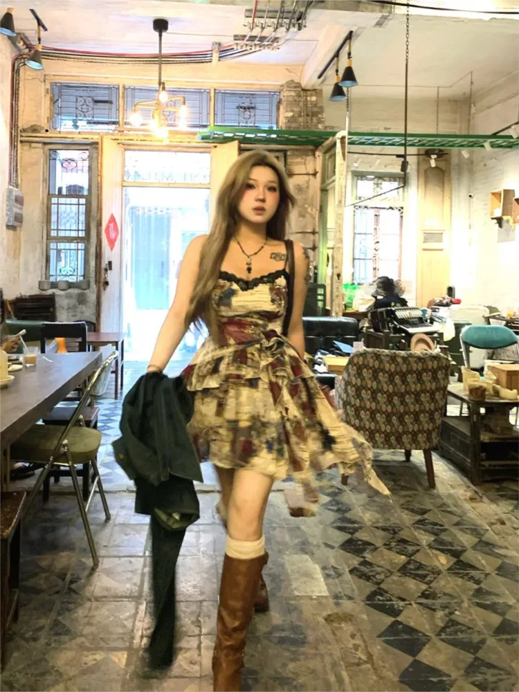 Ruffled lace patchwork oil painting irregular halter dress slightly oversized - Aliexpress - FashionsVida