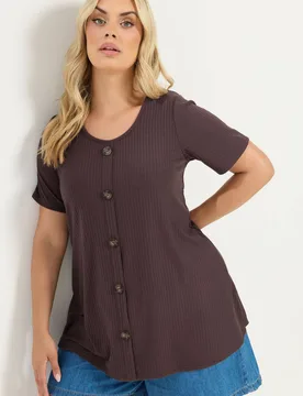 Women's Short Sleeve T-Shirt in Brown Size: 34-36 - Brown - Size: 34-36 - Yours - FashionsVida