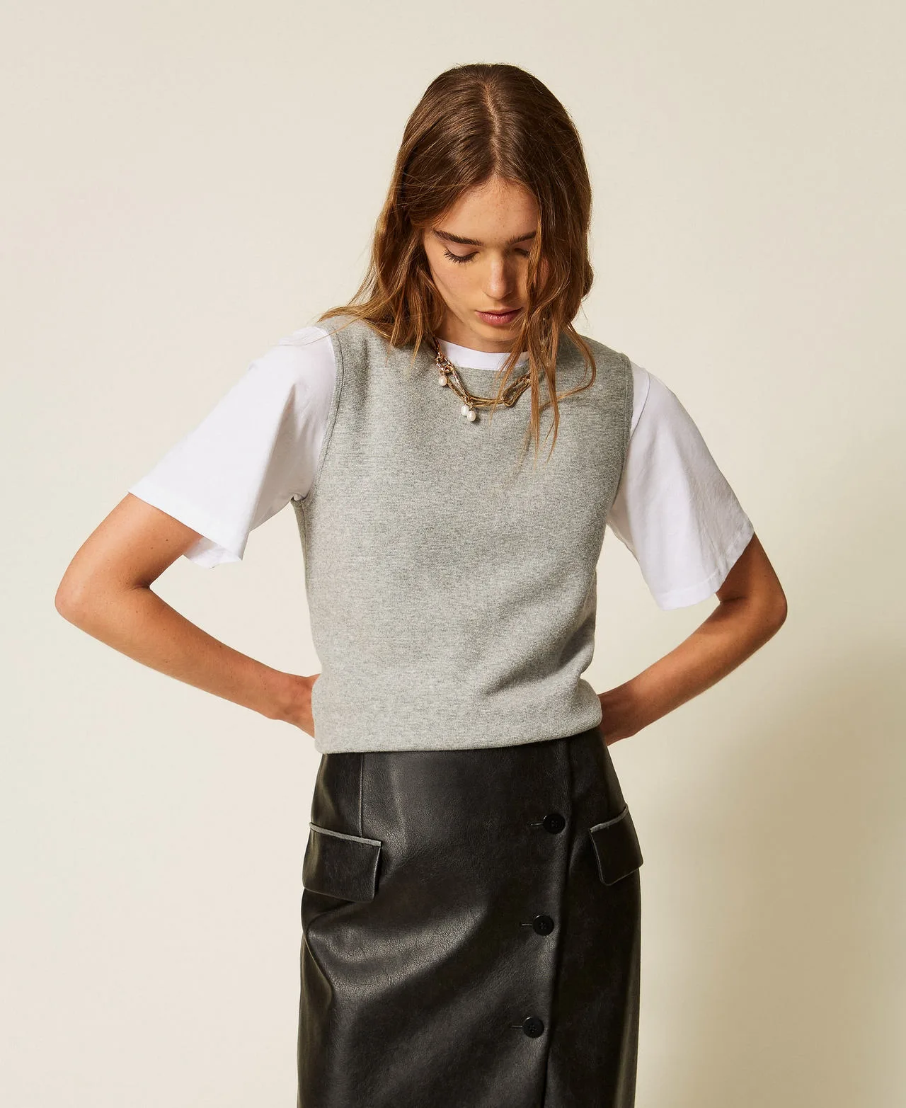 Twinset Pull ajusté sans manches - TWINSET - FashionsVida