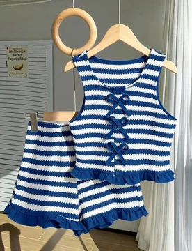Conjunto mini de 2 piezas para niñas preadolescentes, top corto sin mangas con lazo y shorts con volantes en tonos azules de otoño, estilo dulce y a - Shein - FashionsVida