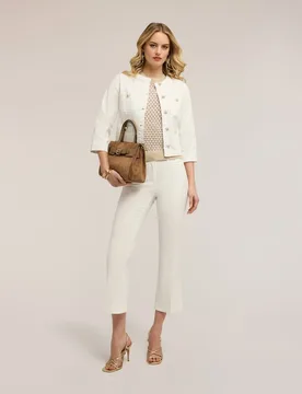 Pantalones de mujer kick flare en drill abertura frontal con botón y cremallera - Motivi - FashionsVida